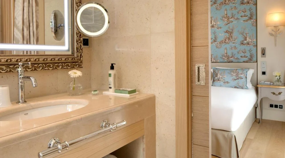 Prestige Deluxe Room at Le Domaine Du Mas De Pierre