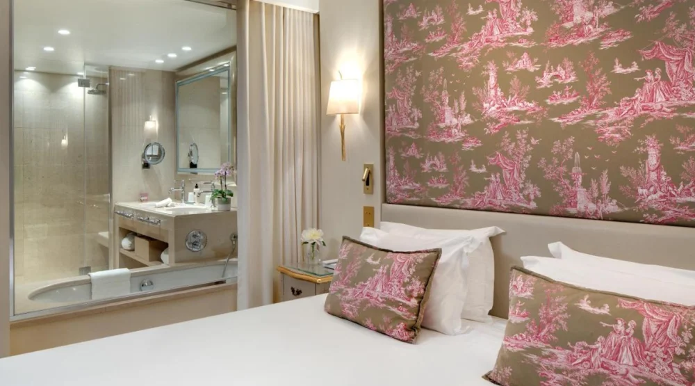 Prestige Suite at Le Domaine Du Mas De Pierre