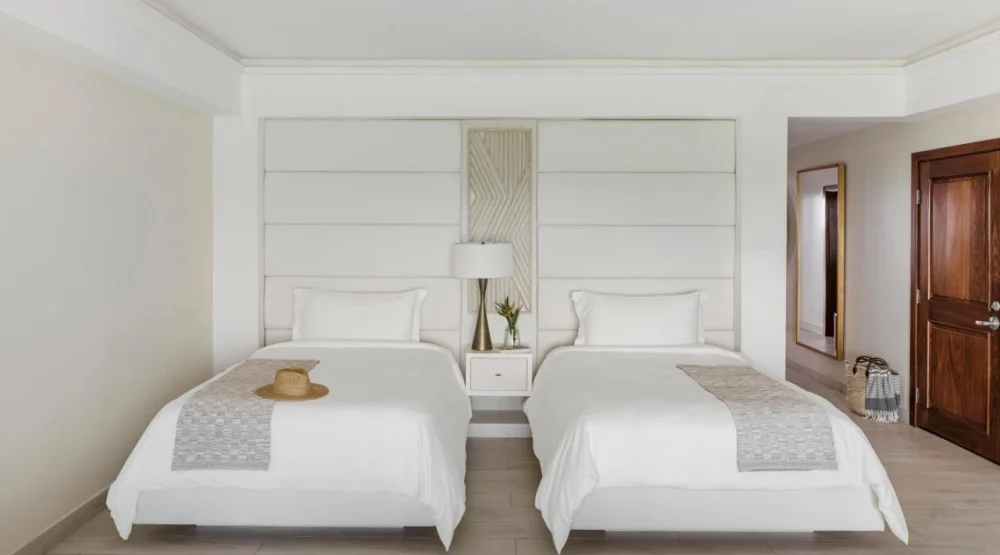 Beachfront Junior Suite Double - Rendezvous Beach at Aurora Anguilla Resort & Golf Club