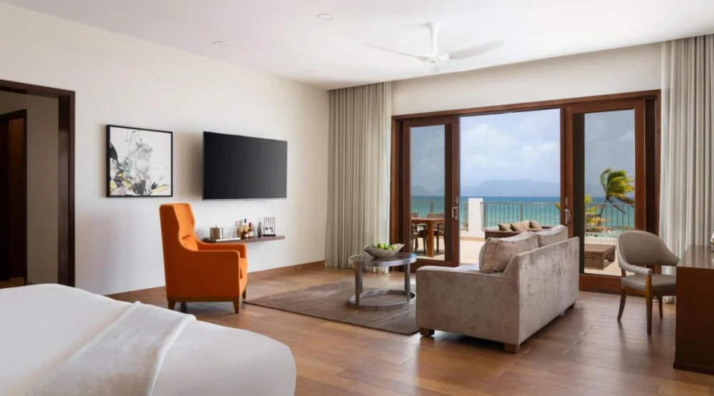Oceanfront Deluxe Suite - Merrywing Beach at Aurora Anguilla Resort & Golf Club