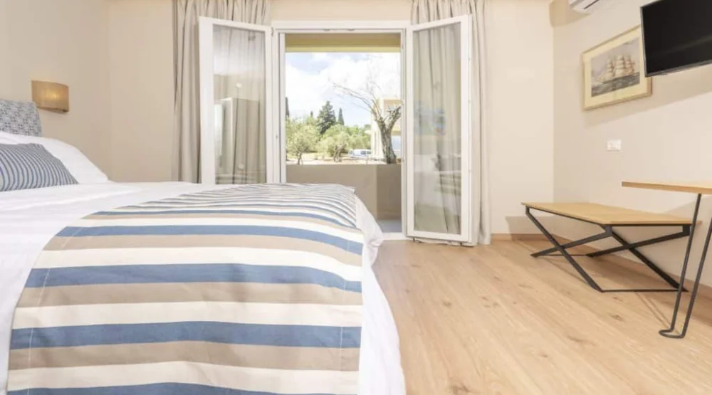 Bungalow Suite at Art Hotel Debono