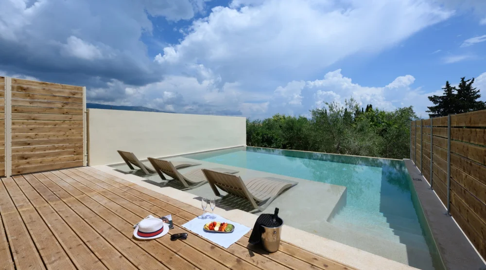 Bungalow Suite with Private Pool at Art Hotel Debono