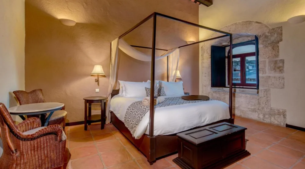 Deluxe Imperial Room at Hodelpa Nicolas de Ovando