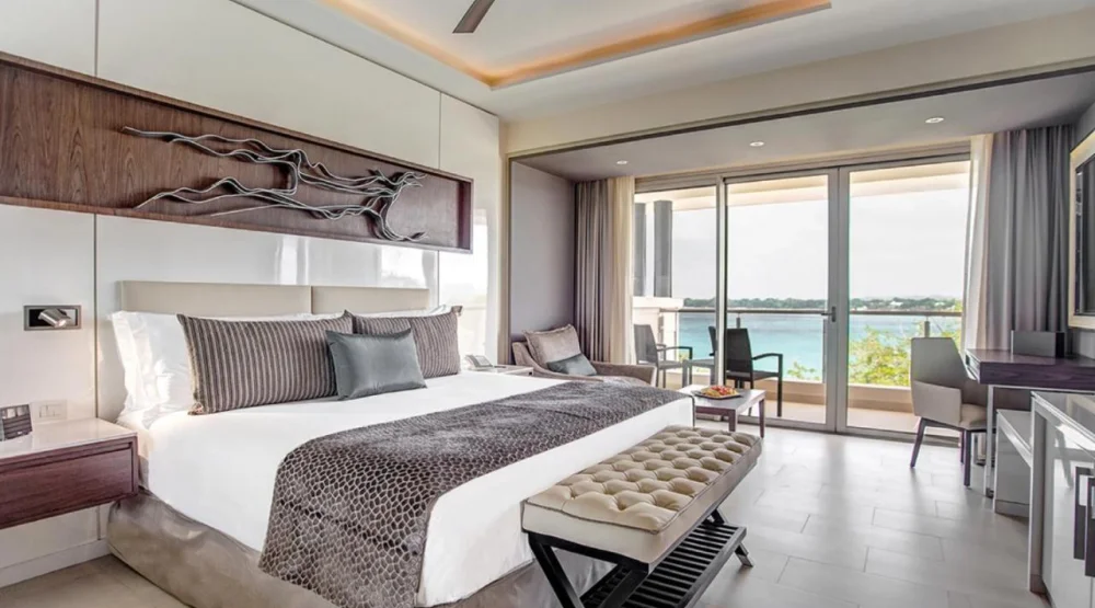 Luxury Presidential One Bedroom Suite Ocean View at Hideaway At Royalton Negril