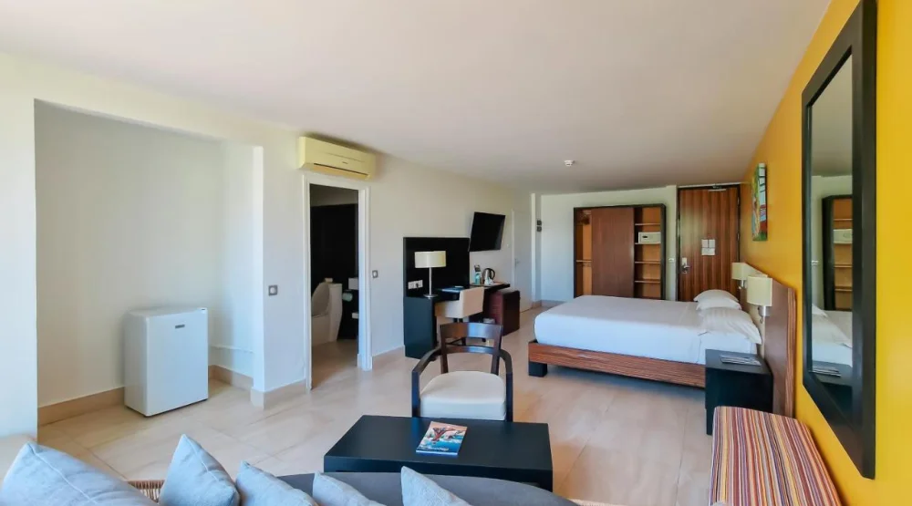 Standard Suite at Hommage Hotel & Residences