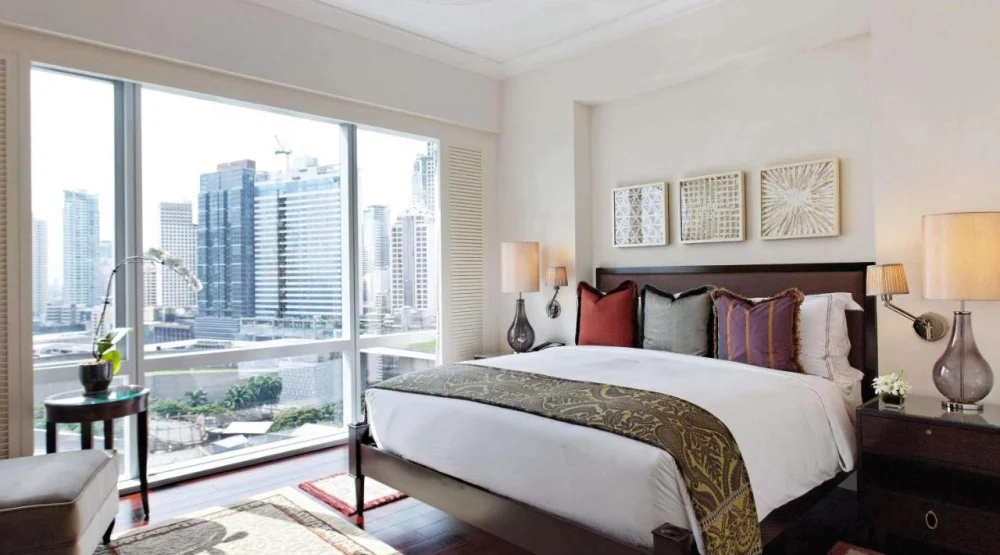 One Bedroom Executive Residence at Raffles Makati