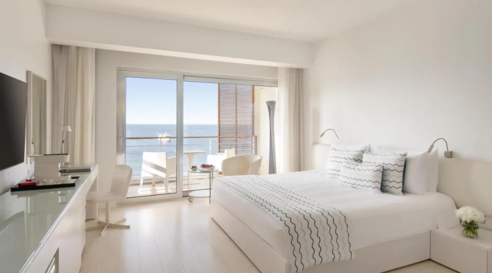 Sea View Panoramic Club Room (king Bed) at Kempinski Hotel Aqaba Red Sea