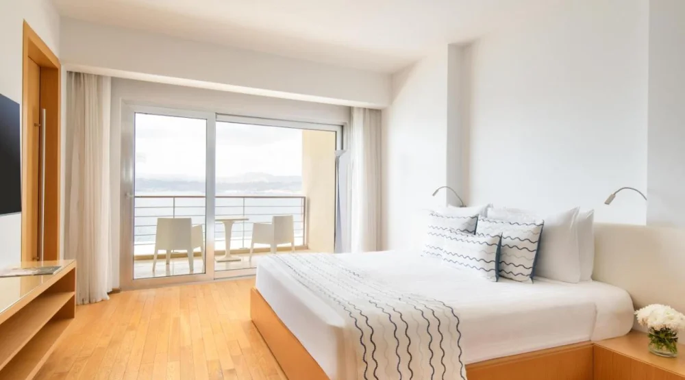 Sea View Executive Deluxe Suite (king Size Bed) at Kempinski Hotel Aqaba Red Sea