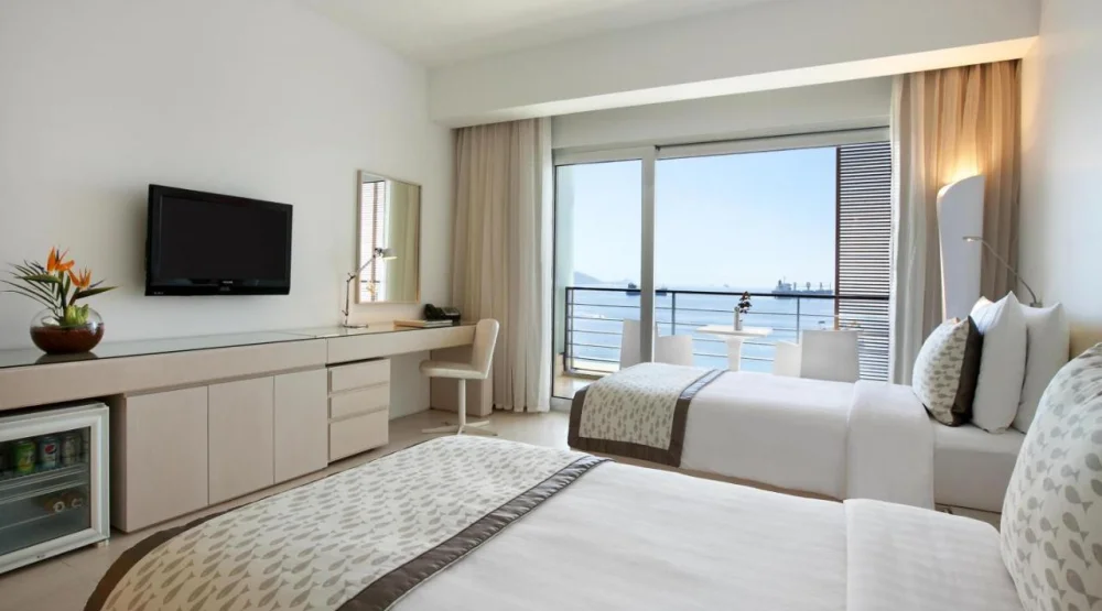 Sea View Premier Club Room (twin Bed) at Kempinski Hotel Aqaba Red Sea