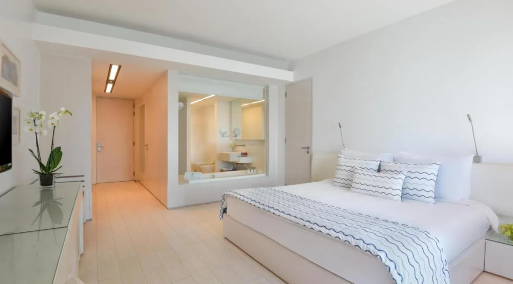 Sea View Deluxe Room (king Bed) at Kempinski Hotel Aqaba Red Sea