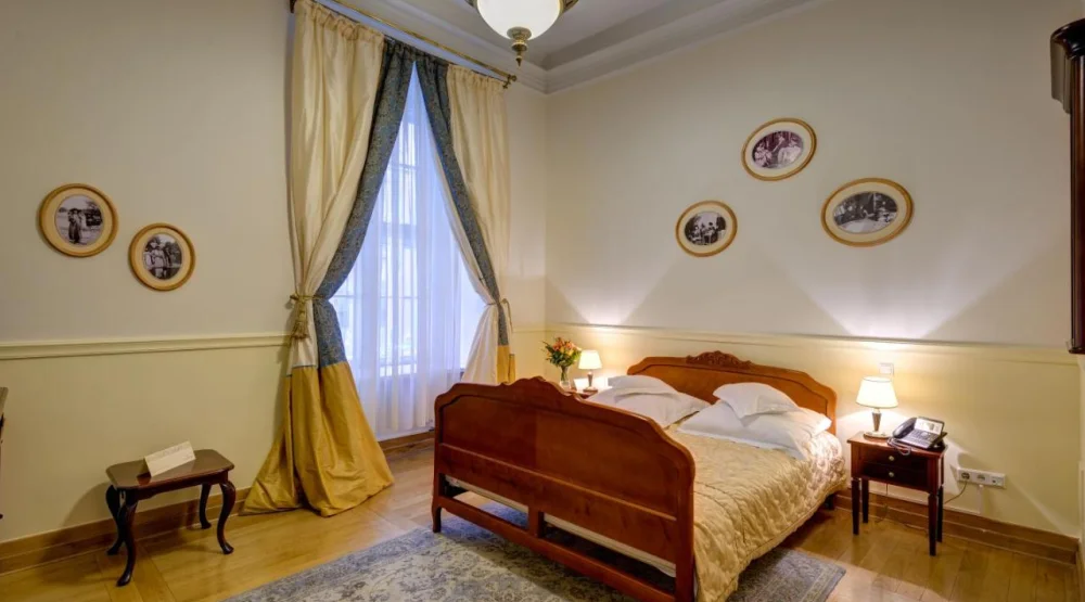 Deluxe Queen Room at The Bonerowski Palace Boutique Hotel