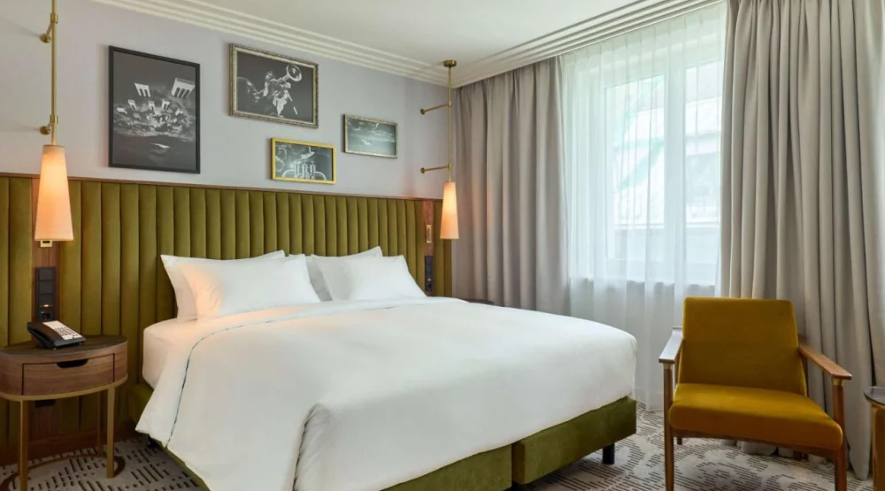 Deluxe King Room - Courtyard at Hotel Saski Krakow Curio Collection by Hilton