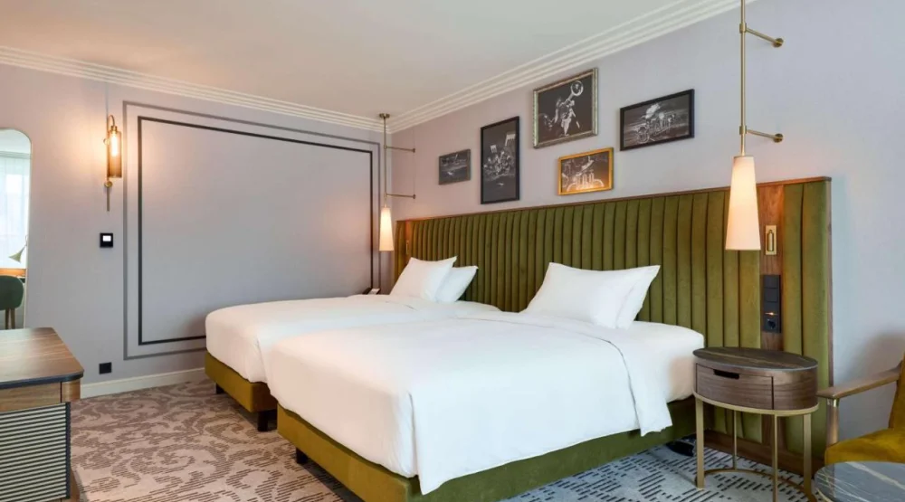 King Family Connecting Room at Hotel Saski Krakow Curio Collection by Hilton