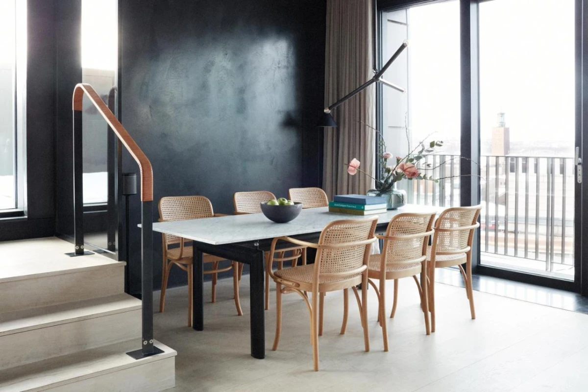 At Six - Hotel Photo 3