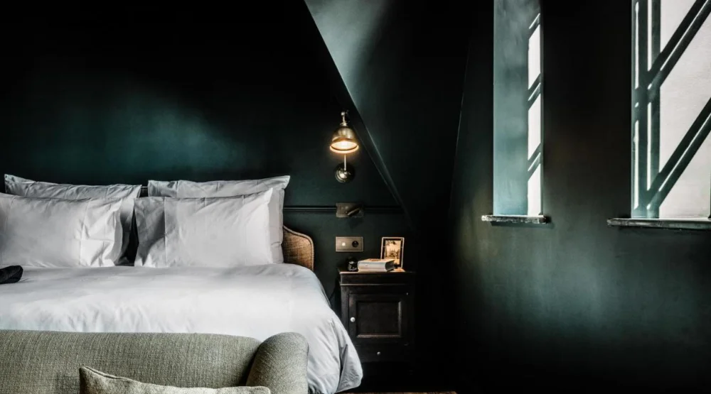 One Bedroom Suite at 1898 The Post