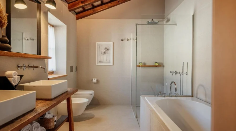 Two Bedroom Residence with Terrace and Garden at Meneghetti Wine Hotel & Winery