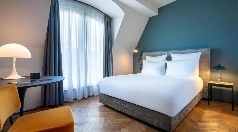 Standard King Room at Sly Berlin