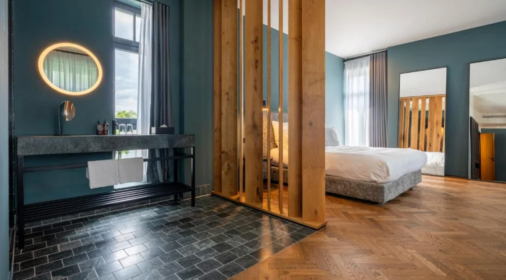 Deluxe Double Room with Balcony at Sly Berlin