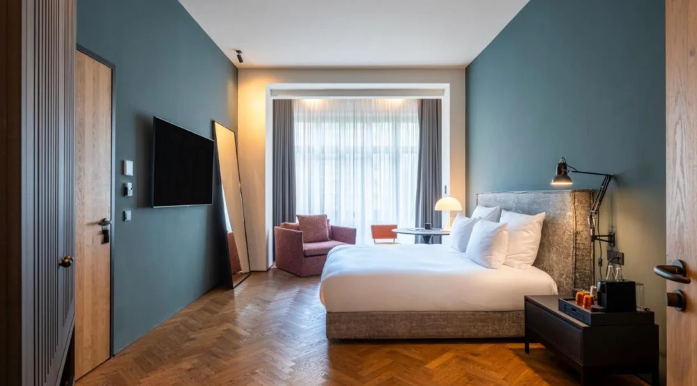 Superior King Room at Sly Berlin