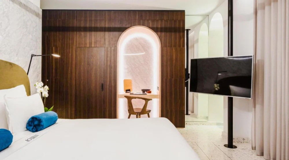 Executive Suite at Rosselli AX Privilege