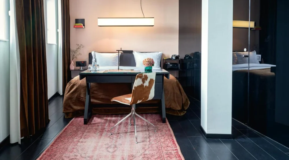 Deluxe Suite at Sir Albert Hotel