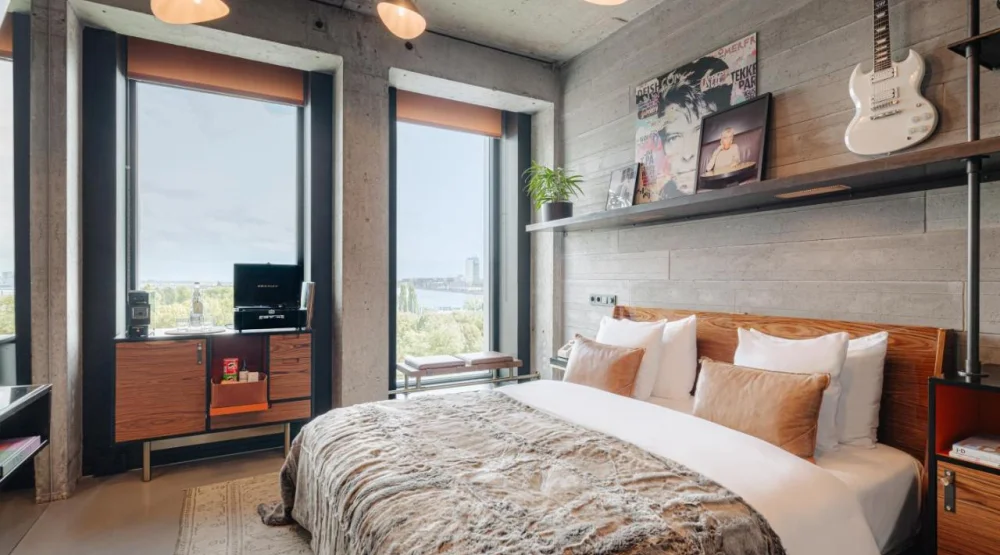 Deluxe Room at Sir Adam