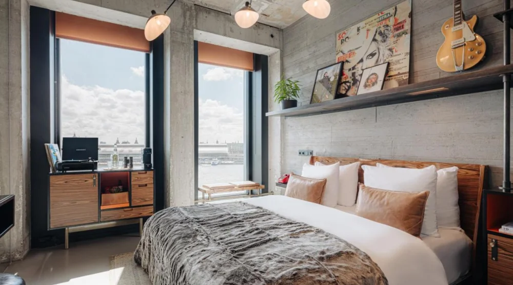 Deluxe Room with City View at Sir Adam