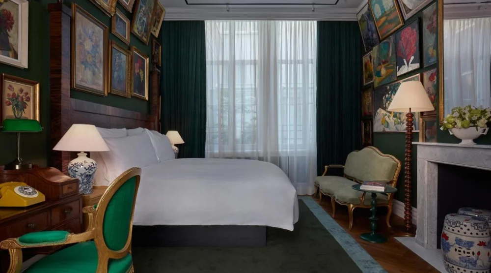 Flower Collectors Suite at Pulitzer Amsterdam