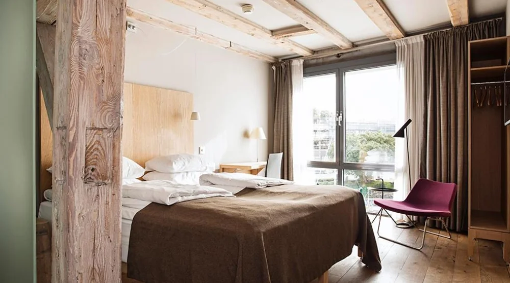 Double Room with Sea View at Hotel Brosundet