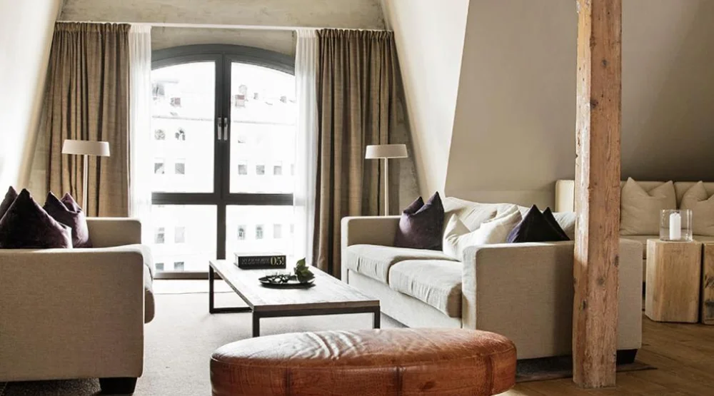 Suite with Lake View at Hotel Brosundet