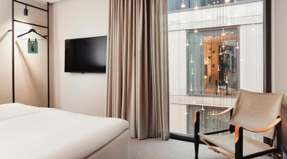 Small Double at Blique by Nobis