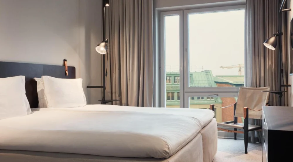 Standard Double at Blique by Nobis