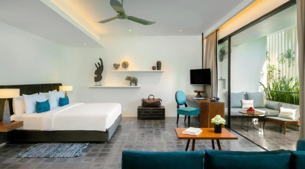 Suite with Pool View - Free Mini-bar at Viroths Hotel