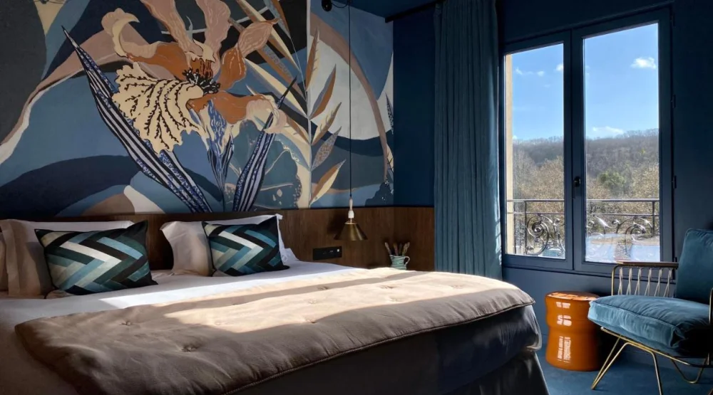 Collection Sur L'eau Room at Les Etangs De Corot