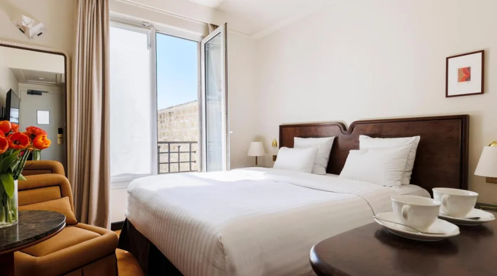 Classic Double Room at Hotel Rochechouart