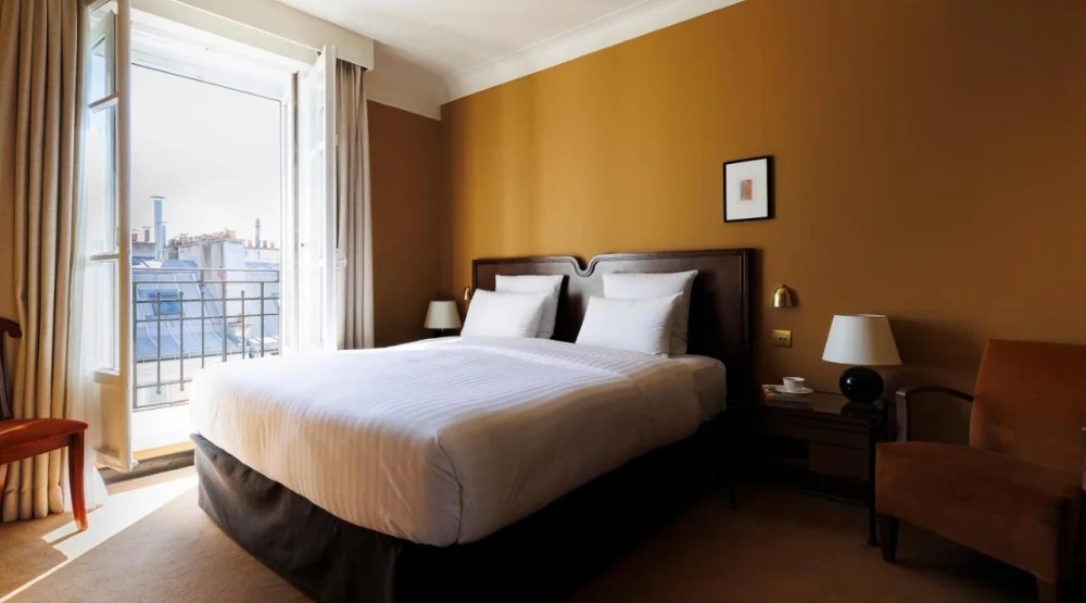 Grand Junior Suite at Hotel Rochechouart