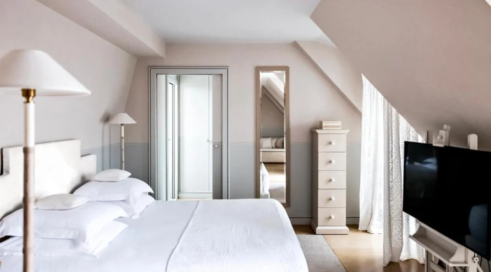 Junior Suite at Monsieur George Hotel & Spa