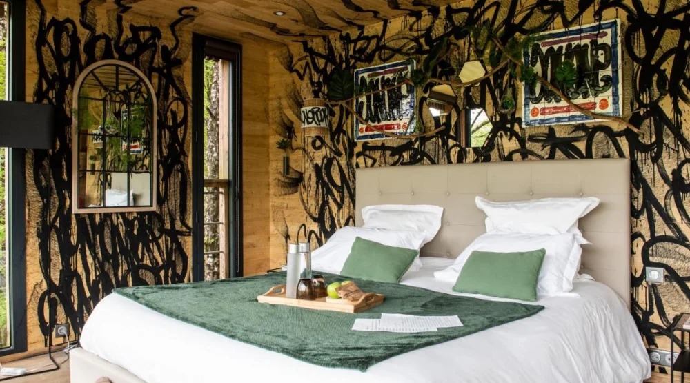 Jungone - Suite with Hot Tub at Loire Valley Lodges Hotel