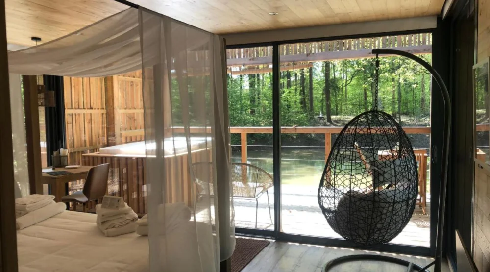Efflorescence - Suite with  Jacuzzi and Sauna at Loire Valley Lodges Hotel