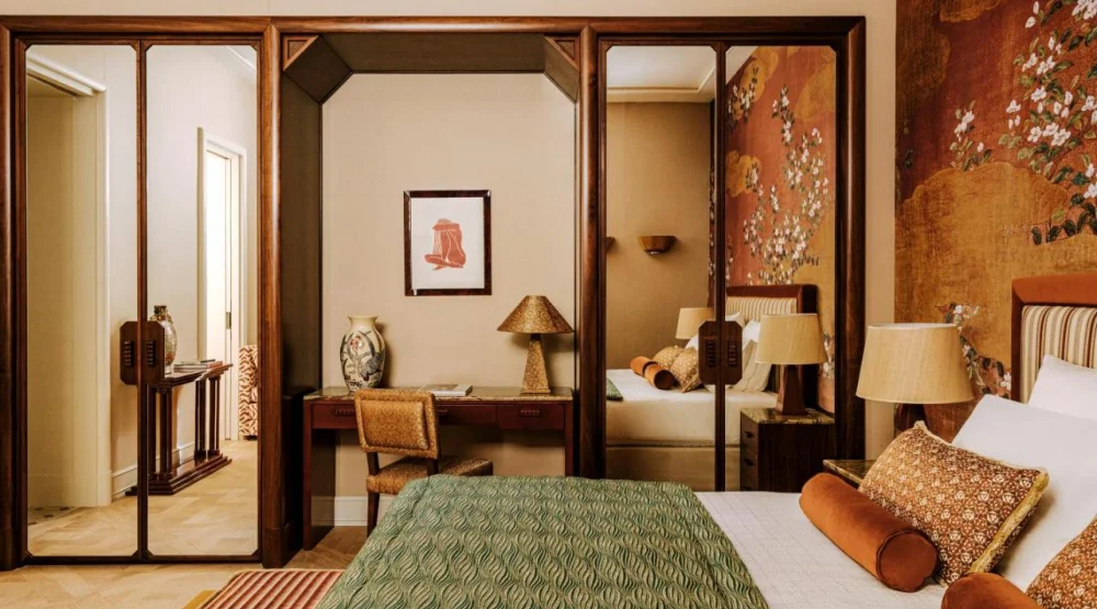 Prestige Suite at Saint James Paris