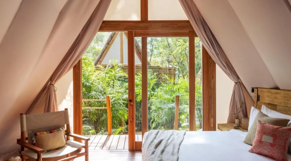 Superior King Room at Our Habitas Bacalar