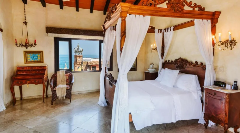 Royal Suite - Celestial at Hacienda San Angel