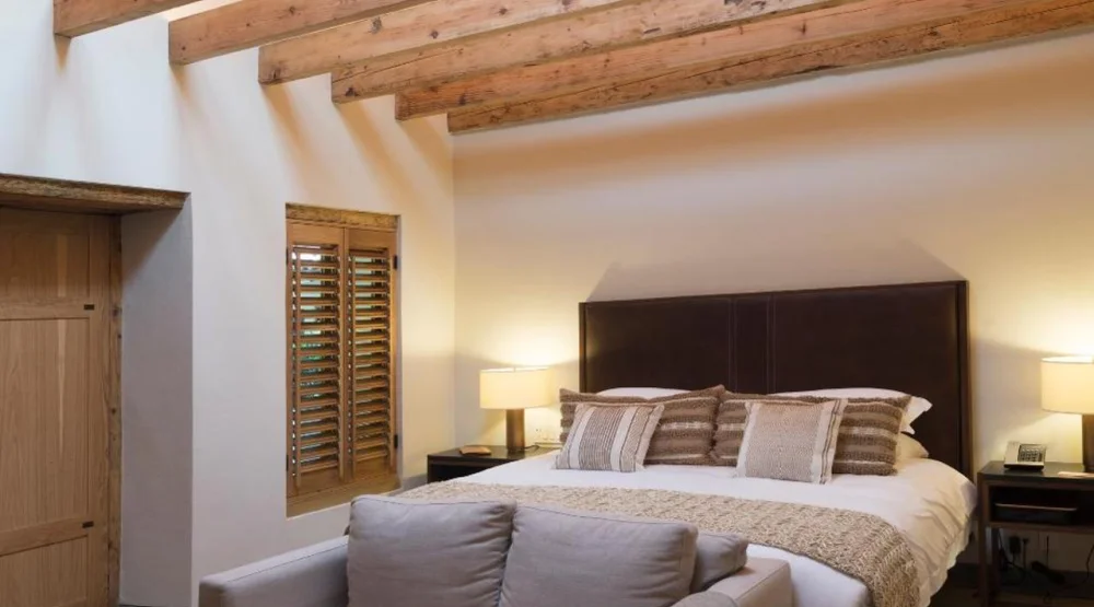 Suite with Pool View at La Casa Rodavento