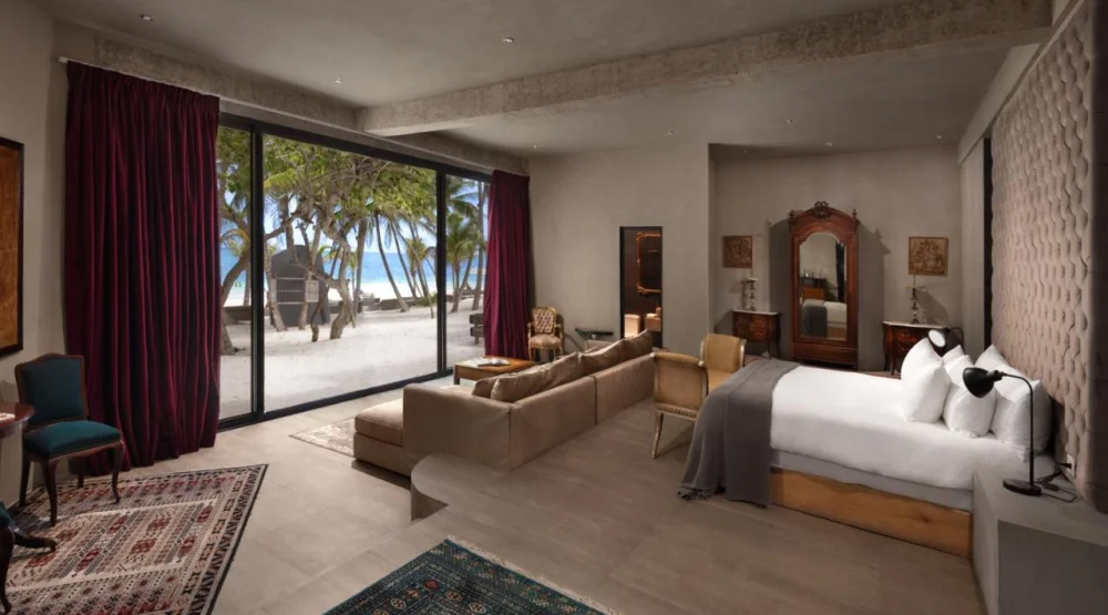 Master Suite - Beach Front at Casa Malca