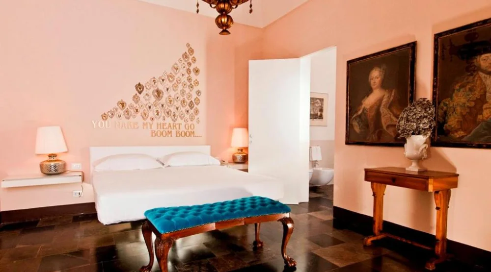 King Suite with Balcony at Asmundo di Gisira