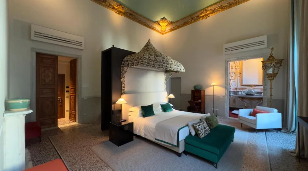 Suite at Hotel Palazzo Durazzo Suites