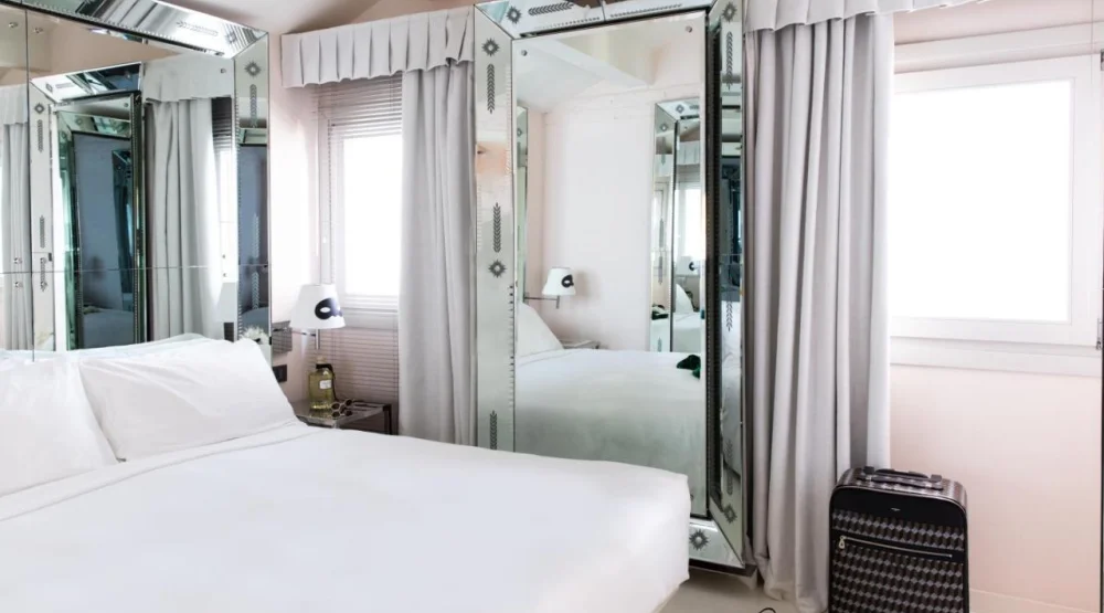 Suite with Canal View - Attic at Palazzina Grassi