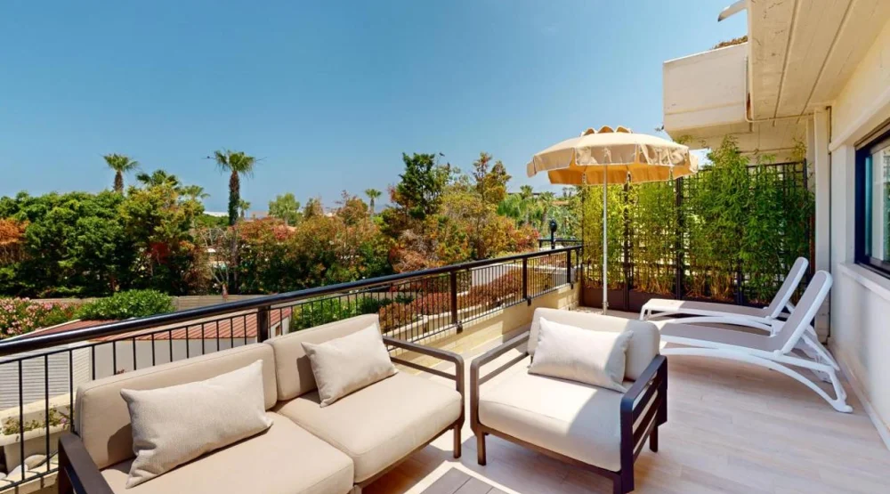 Suite Sea View Grand Terrace at Grand Palladium Sicilia Resort & Spa