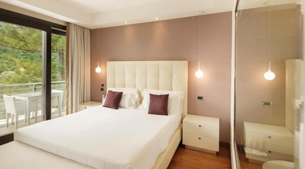 Deluxe Double Room with Sea View at Relais Paradiso