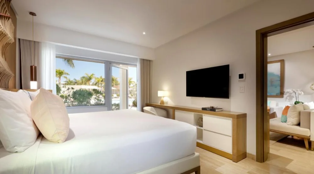 Master Suite Swim Up at Paradisus Grand Cana